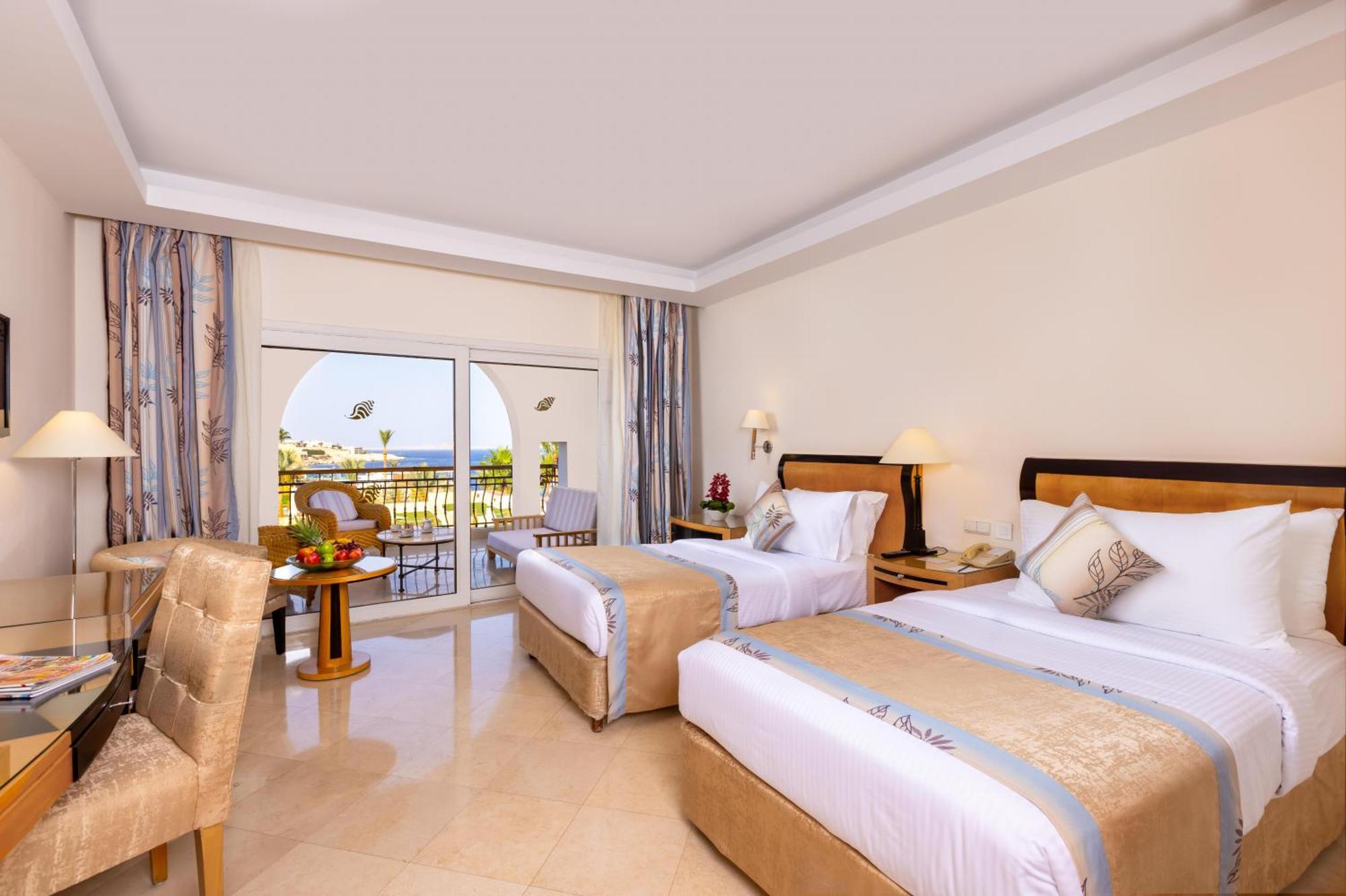 Savoy Sharm El Sheikh Hotel Exterior photo A room at the Hilton Sharm El Sheikh